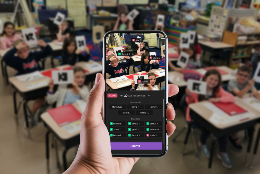 Logo design for the brand Redo on green gradient background